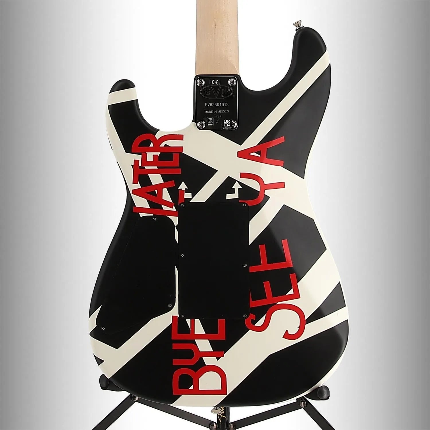 EVH Striped Series Circles, Maple Fingerboard, White and Black (B4) (01918)
