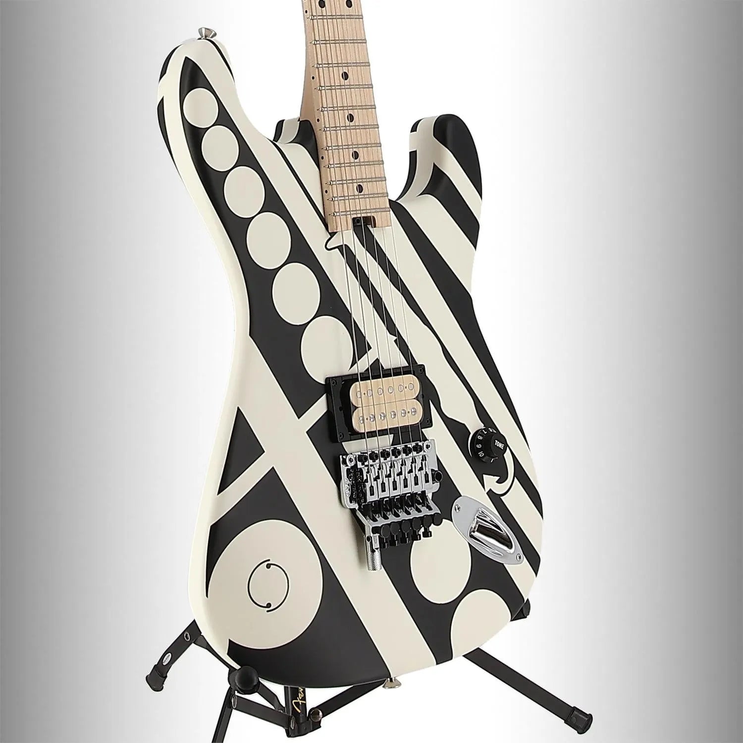 EVH Striped Series Circles, Maple Fingerboard, White and Black (B4) (01918)