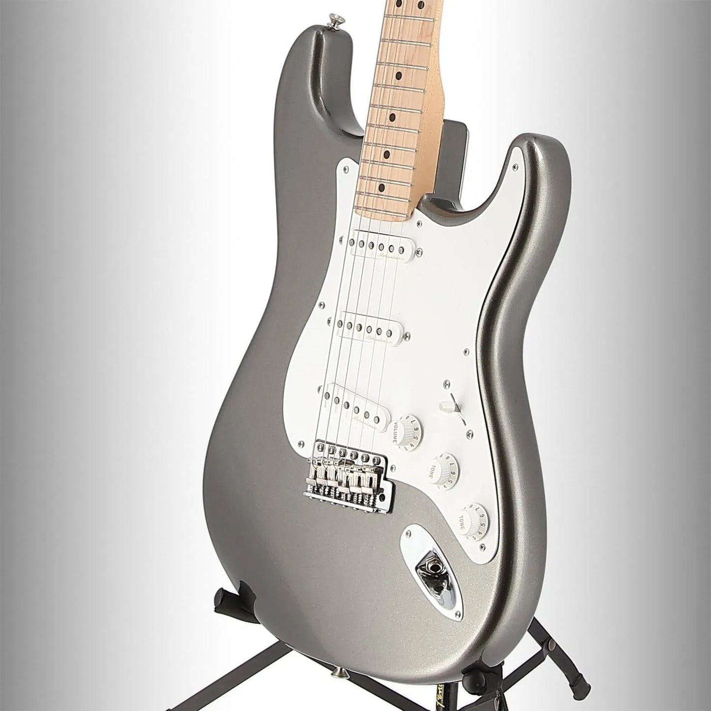 Eric Clapton Stratocaster, Maple Fingerboard, Pewter (D12) (41422)