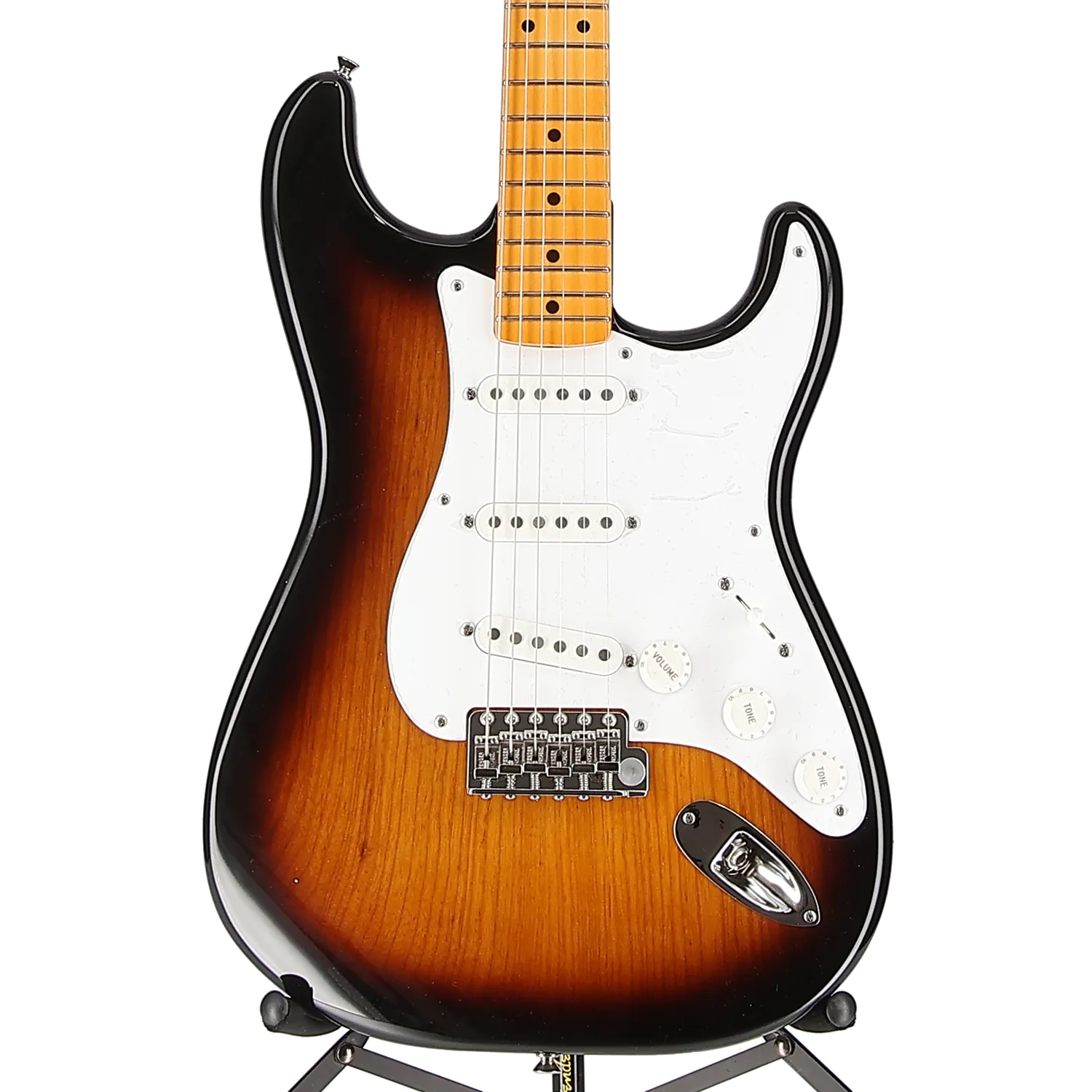 Fender 70th Anniversary American Vintage II 1954 Stratocaster, Maple Fingerboard, 2-Color Sunburst (01382)