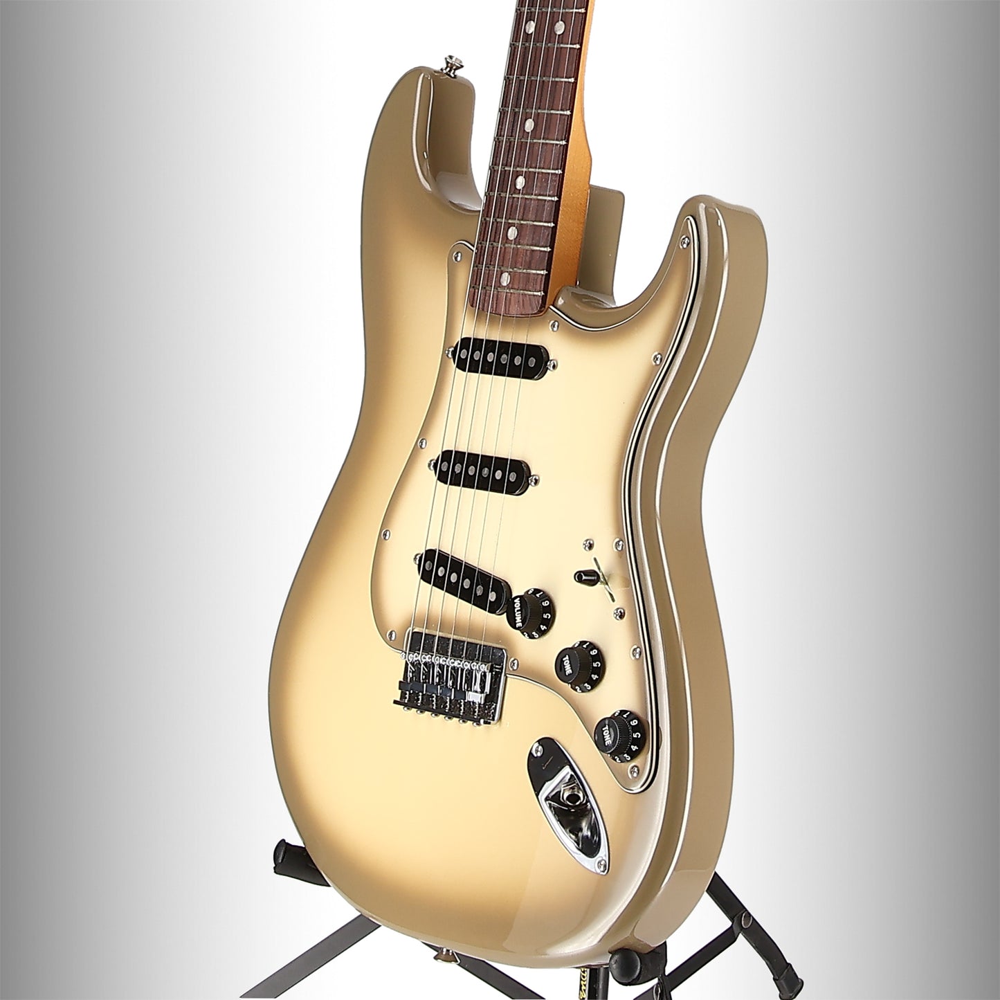 Fender 70th Anniversary Antigua Stratocaster, Rosewood Fingerboard, Antigua (P3) (40629)