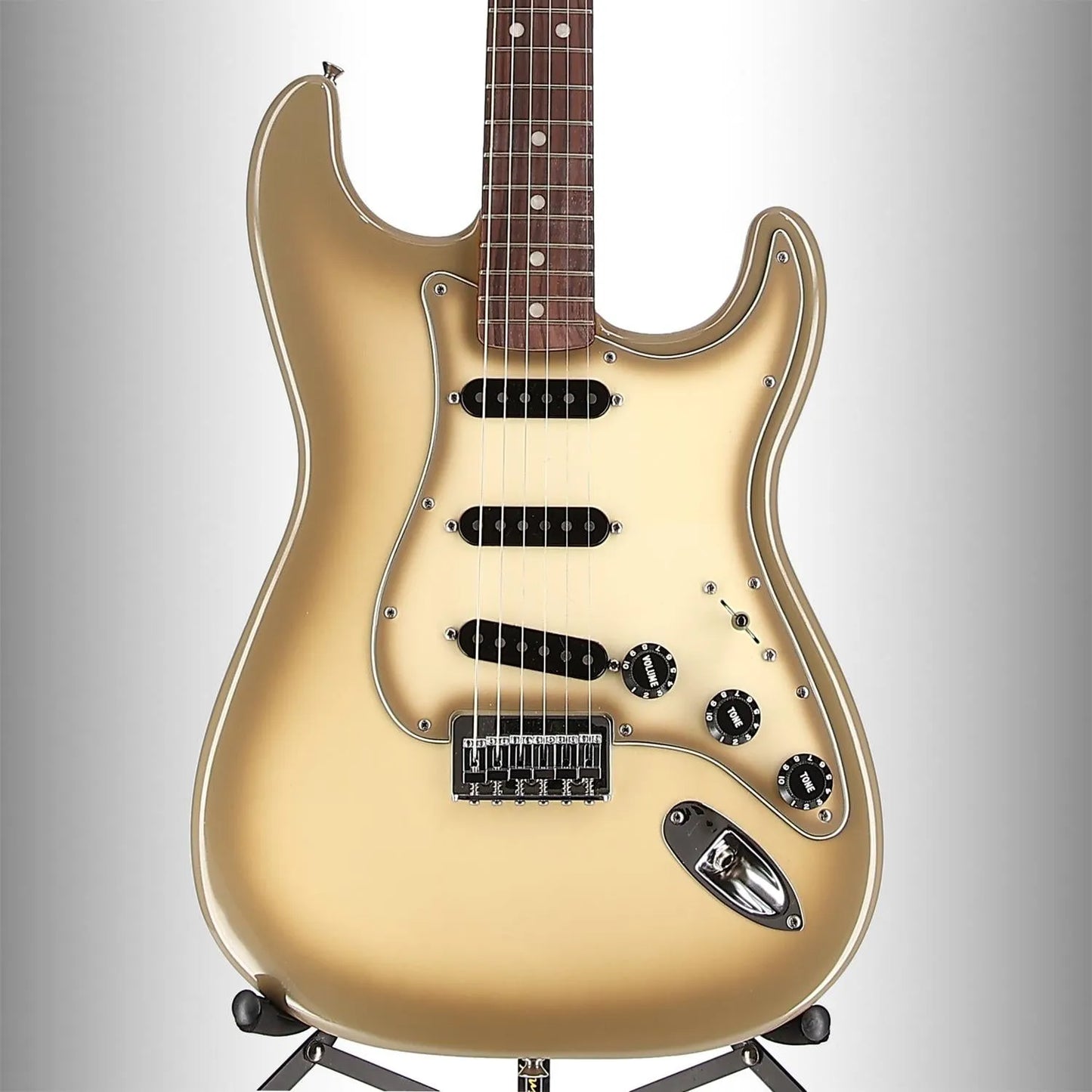 Fender 70th Anniversary Antigua Stratocaster, Rosewood Fingerboard, Antigua (P3) (40629)