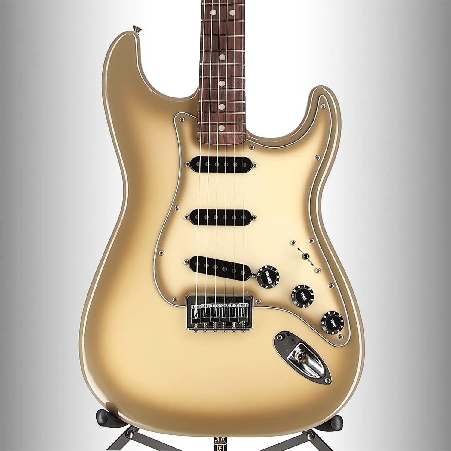 Fender 70th Anniversary Antigua Stratocaster, Rosewood Fingerboard, Antigua (P3) (40629)