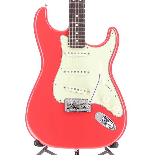 Fender American Professional Classic Stratocaster®, Rosewood Fingerboard, Faded Dakota Red (K13) (09985)