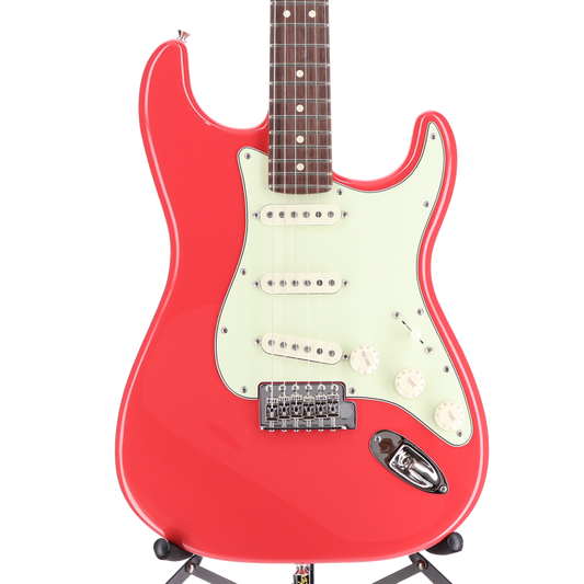 Fender American Professional Classic Stratocaster®, Rosewood Fingerboard, Faded Dakota Red (K3) (03256)