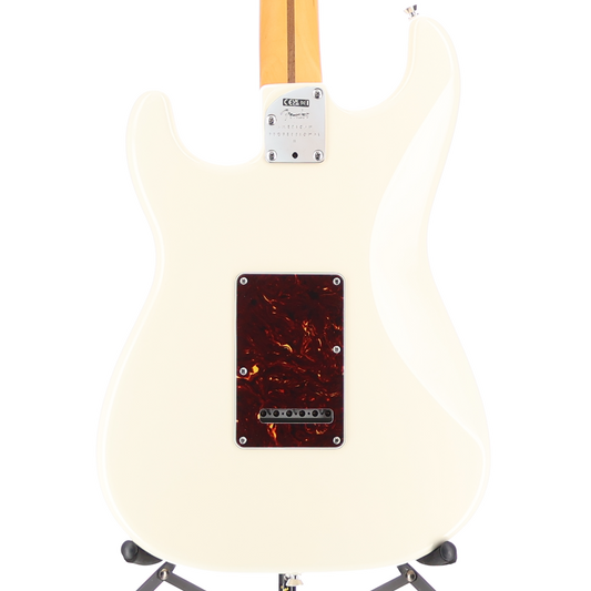 Fender American Professional II Stratocaster, Maple Fingerboard, Olympic White (Z9) (07937)
