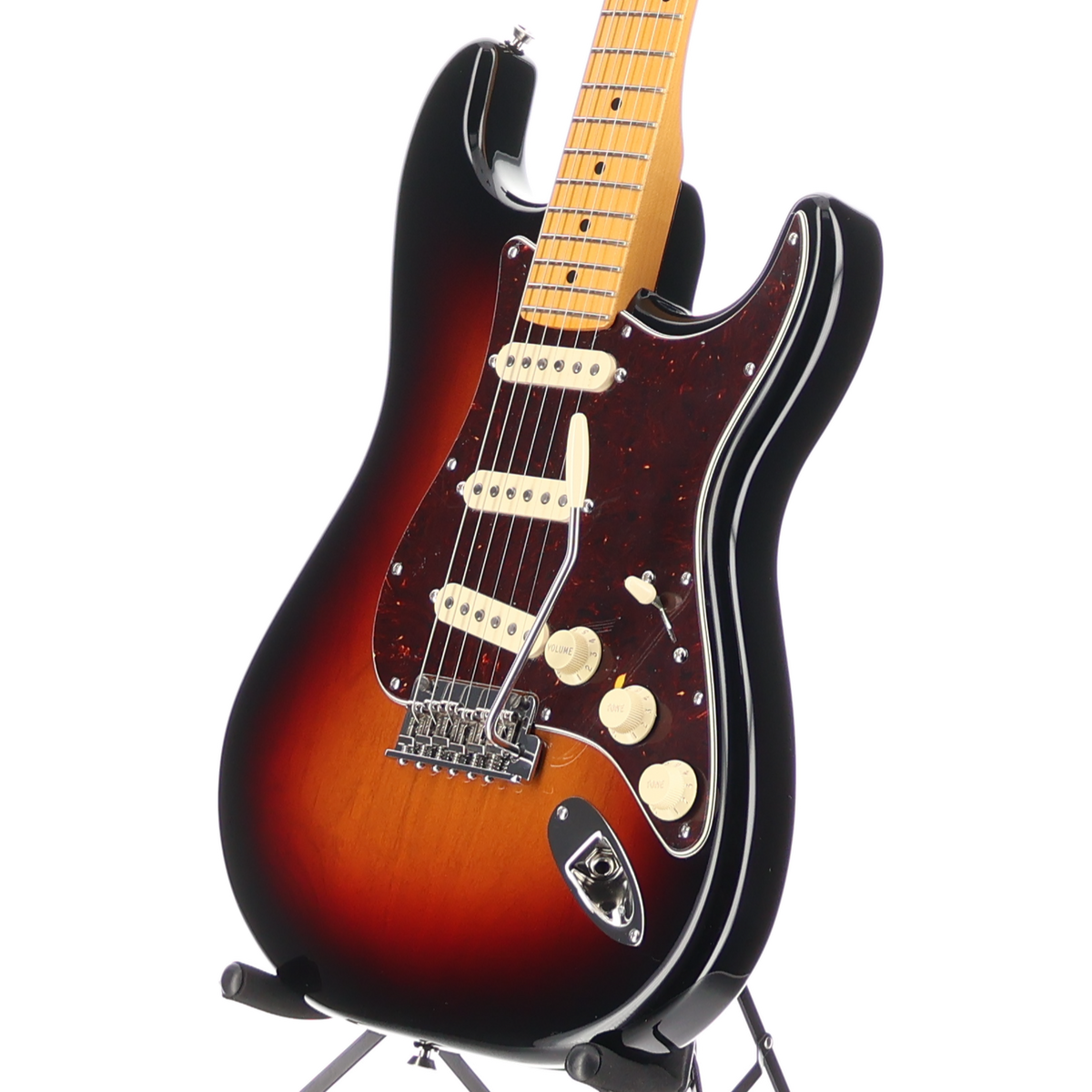 Fender American Professional Stratocaster, Maple Fingerboard, 3-Color Sunburst (E8) (44276)