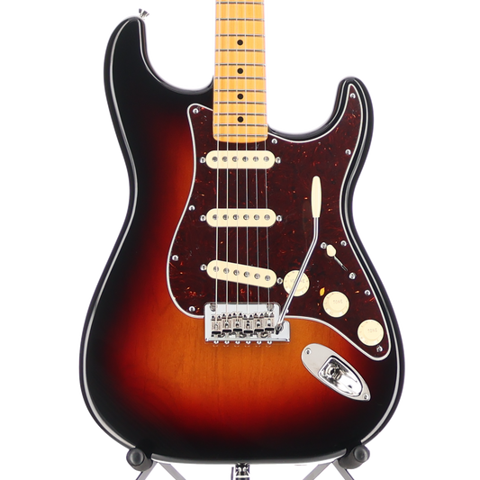 Fender American Professional Stratocaster, Maple Fingerboard, 3-Color Sunburst (E8) (44276)