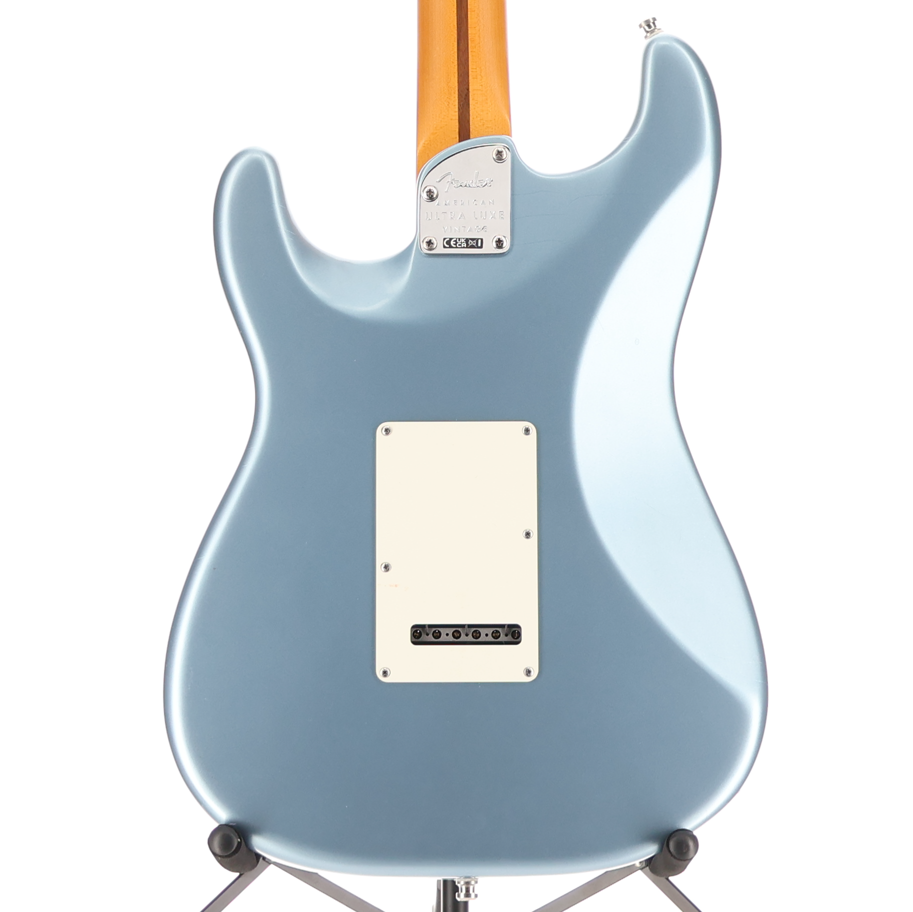 Fender American Ultra Luxe Vintage '60s Stratocaster®, Rosewood Fingerboard, Ice Blue Metallic (RC1) (02287)