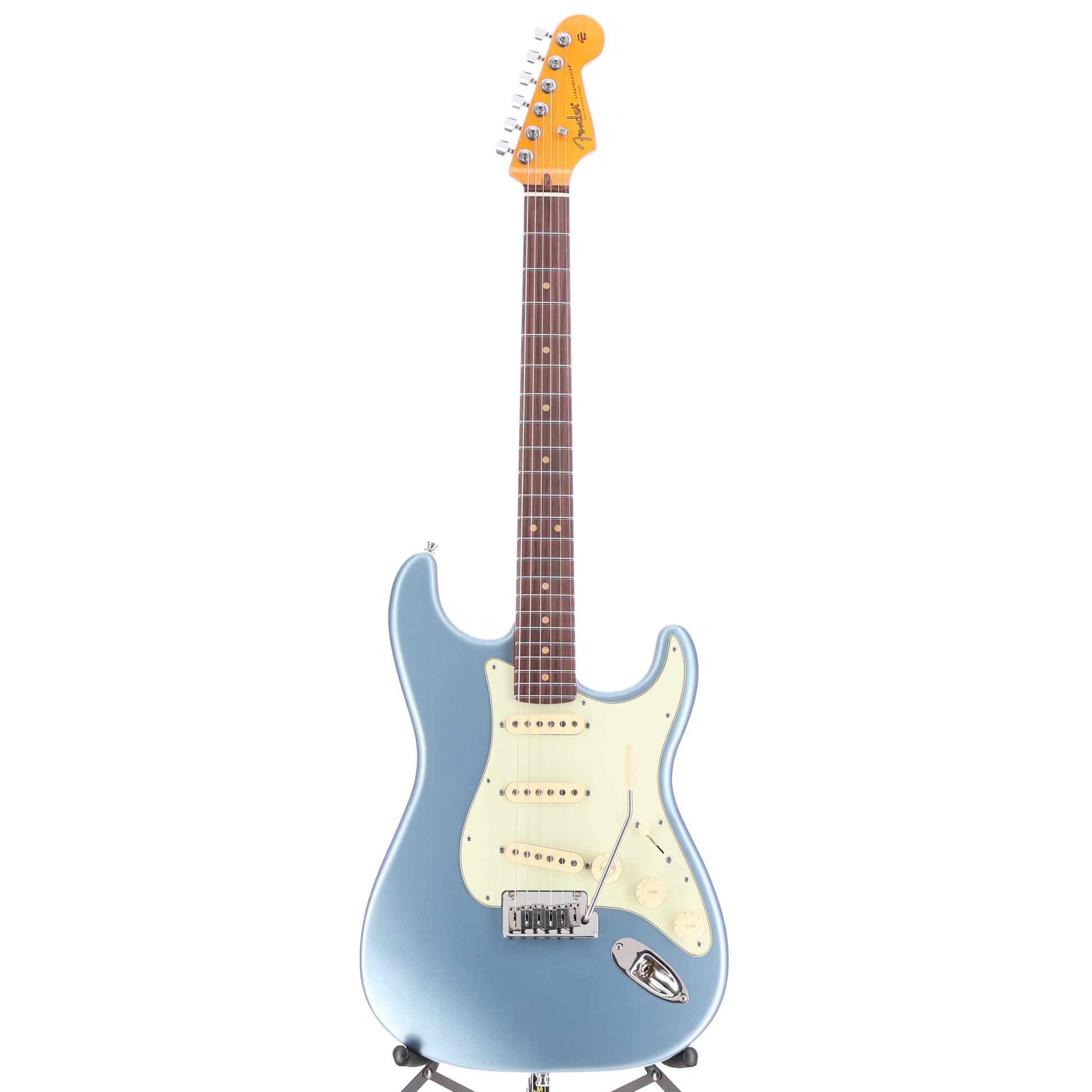 Fender American Ultra Luxe Vintage '60s Stratocaster®, Rosewood Fingerboard, Ice Blue Metallic (RC3) (02405)