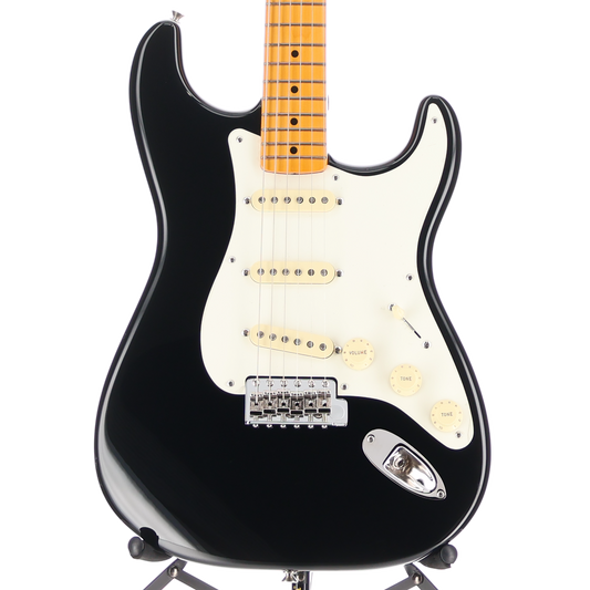 Fender American Vintage II 1957 Stratocaster®, Maple Fingerboard, Black (B6) (46004)
