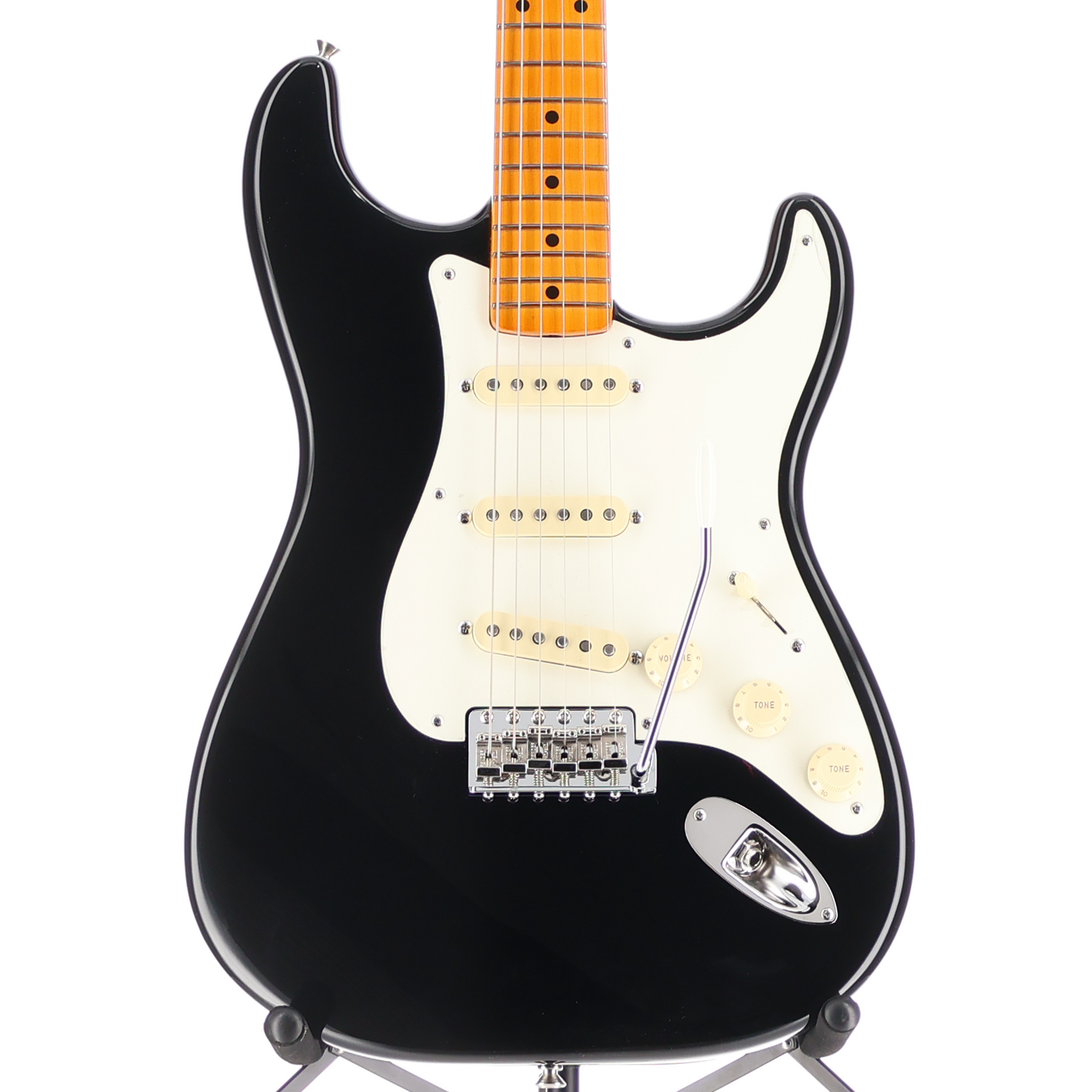 Fender American Vintage II 1957 Stratocaster®, Maple Fingerboard, Black (D6) (25467)