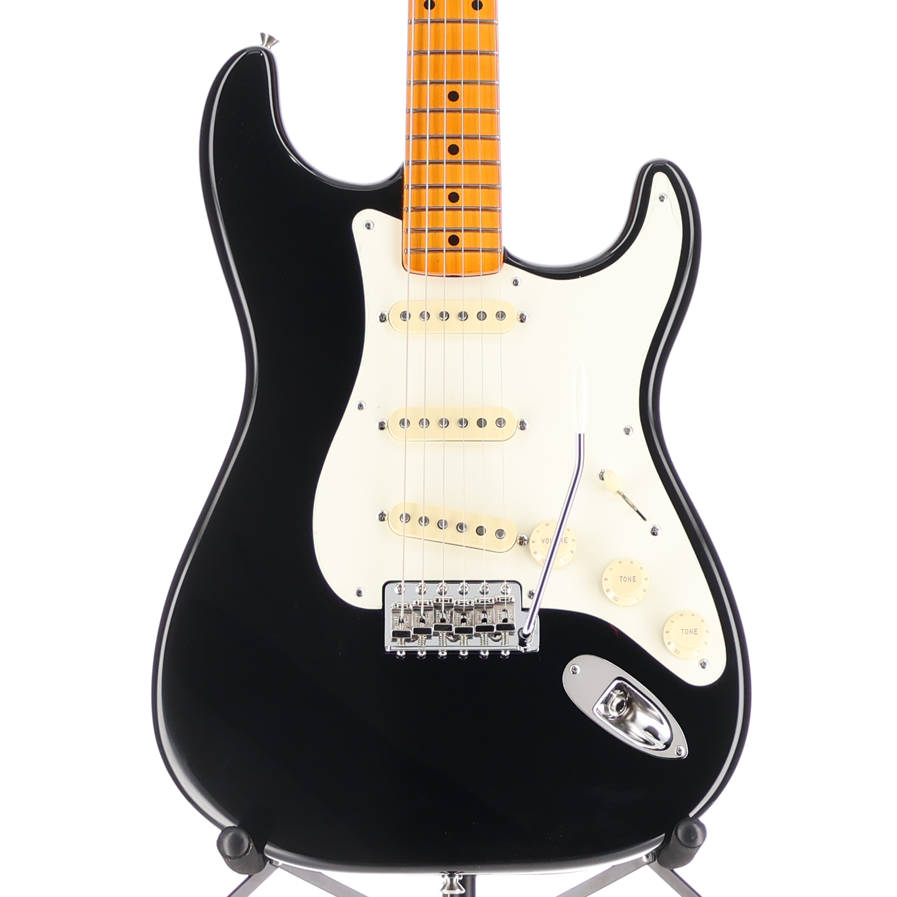 Fender American Vintage II 1957 Stratocaster®, Maple Fingerboard, Black (D6) (25467)