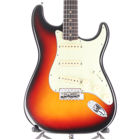 Fender American Vintage II 1961 Stratocaster, Rosewood Fingerboard, 3-Color Sunburst (RC3) (62820)