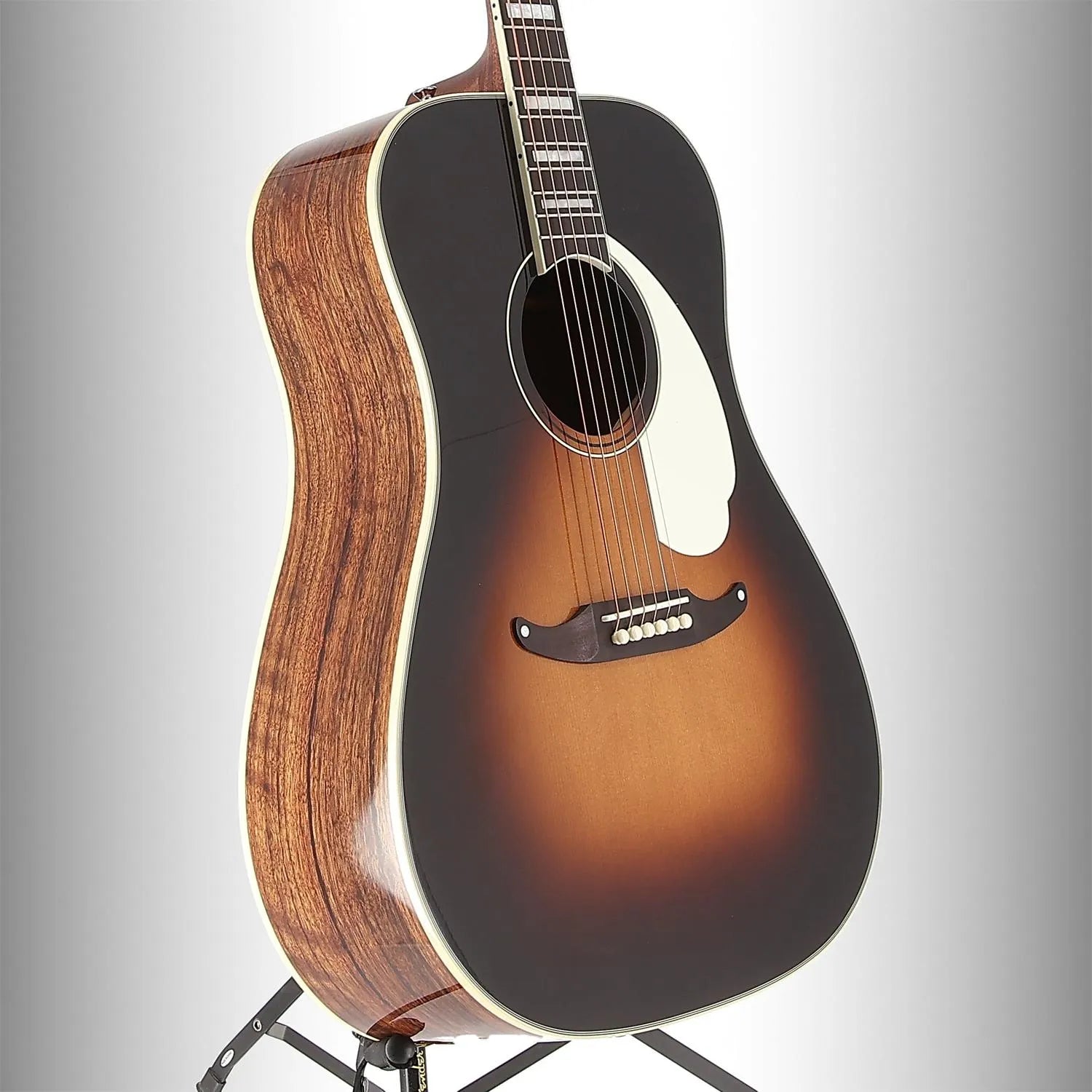 Fender California Vintage King with Case, Aged White Pickguard, Mojave (U5) (03912)