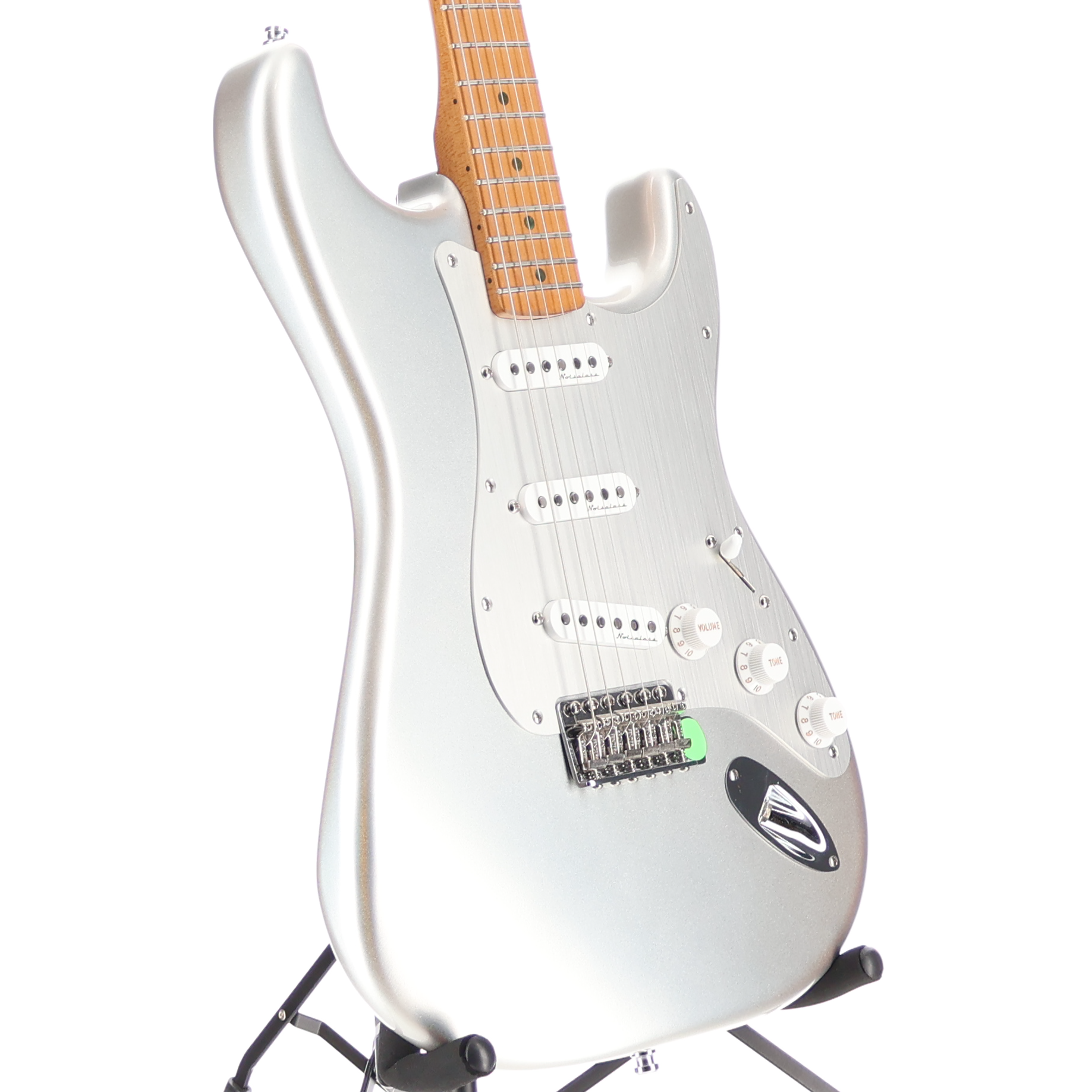 Fender H.E.R. Stratocaster, Maple Fingerboard, Chrome Glow (G7) (94931)