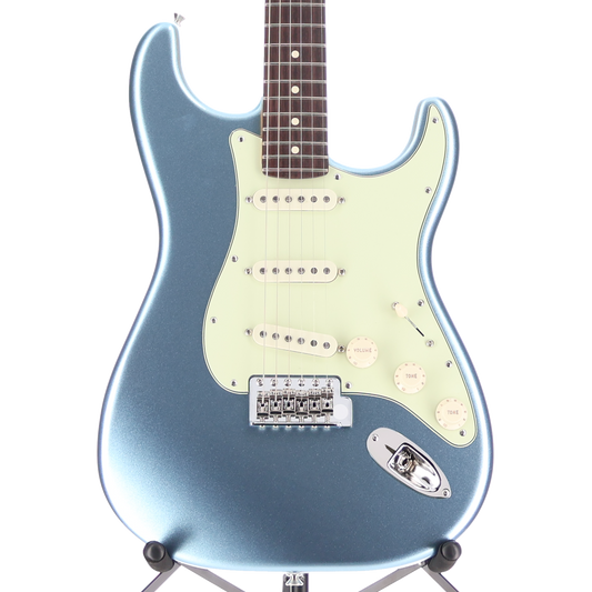 Fender Limited Edition American Professional Classic Stratocaster, Rosewood Fingerboard, Mystic Ice Blue Metallic (G5) (85954)