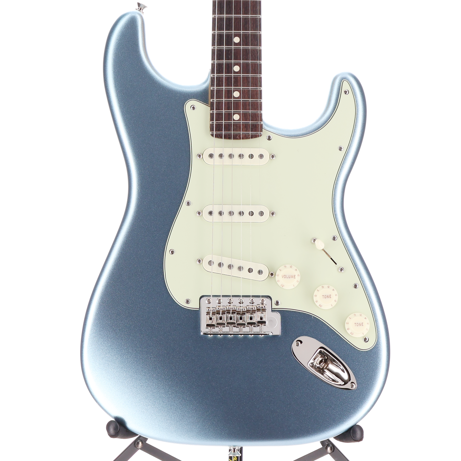 Fender Limited Edition American Professional Classic Stratocaster, Rosewood, Mystic Ice Blue (J6) (68368)