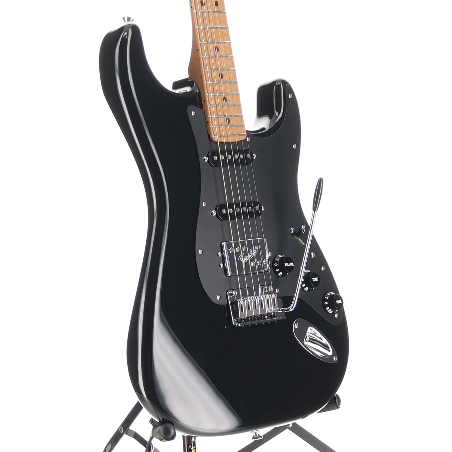 Fender Limited Edition Player Plus Stratocaster HSS, Roasted Maple Fingerboard, Black (Z5) (13949)
