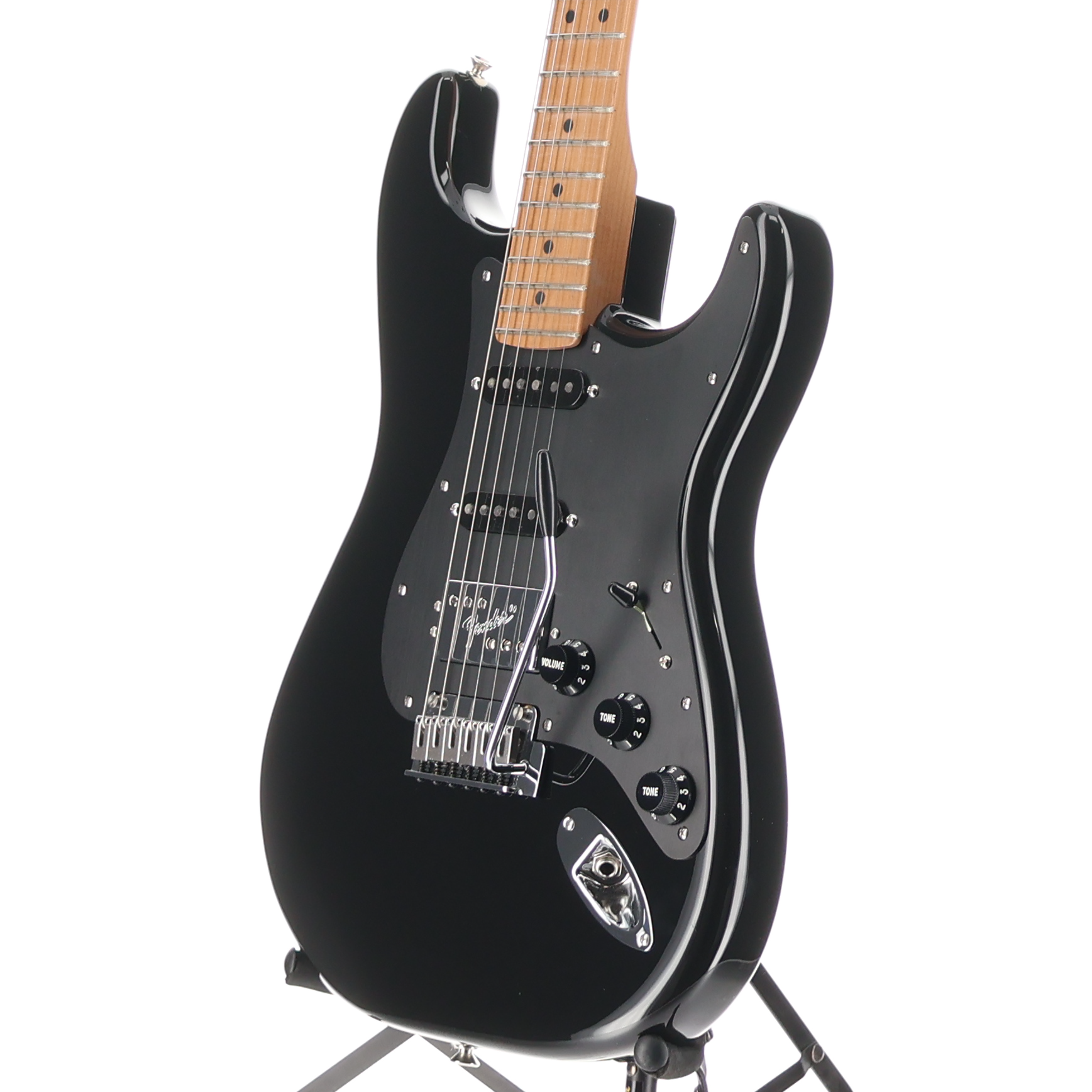 Fender Limited Edition Player Plus Stratocaster HSS, Roasted Maple Fingerboard, Black (Z5) (13949)