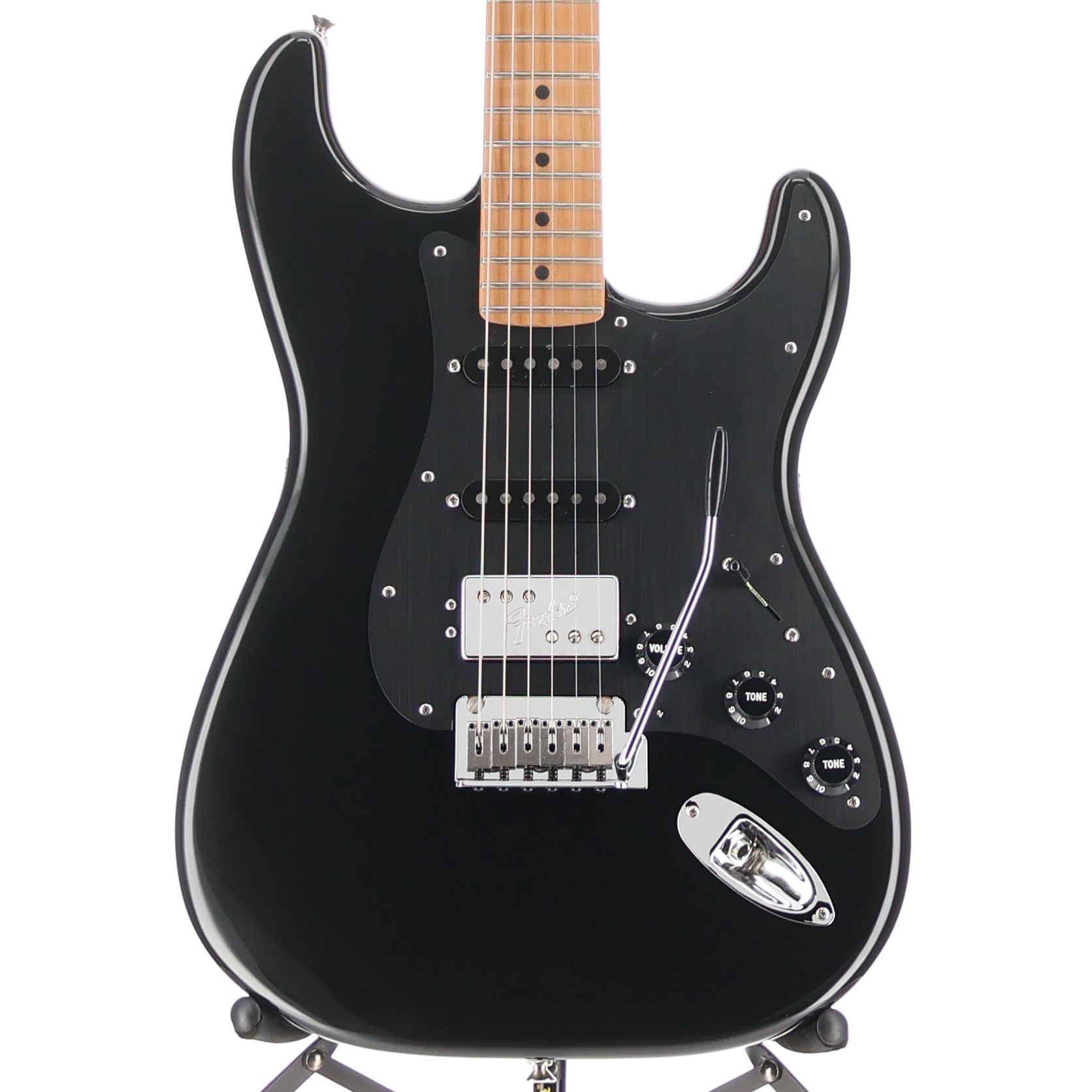 Fender Limited Edition Player Plus Stratocaster HSS, Roasted Maple Fingerboard, Black (Z5) (13949)
