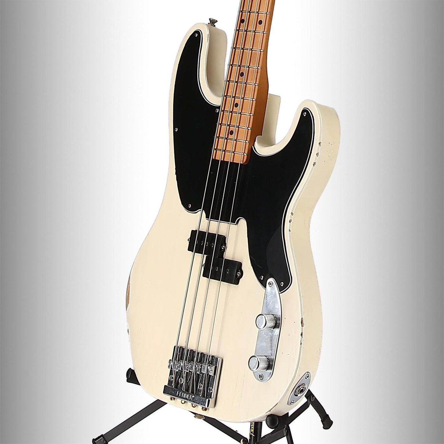 Fender Mike Dirnt Road Worn Precision Bass, Maple Fingerboard, White Blonde (RC4) (62950)