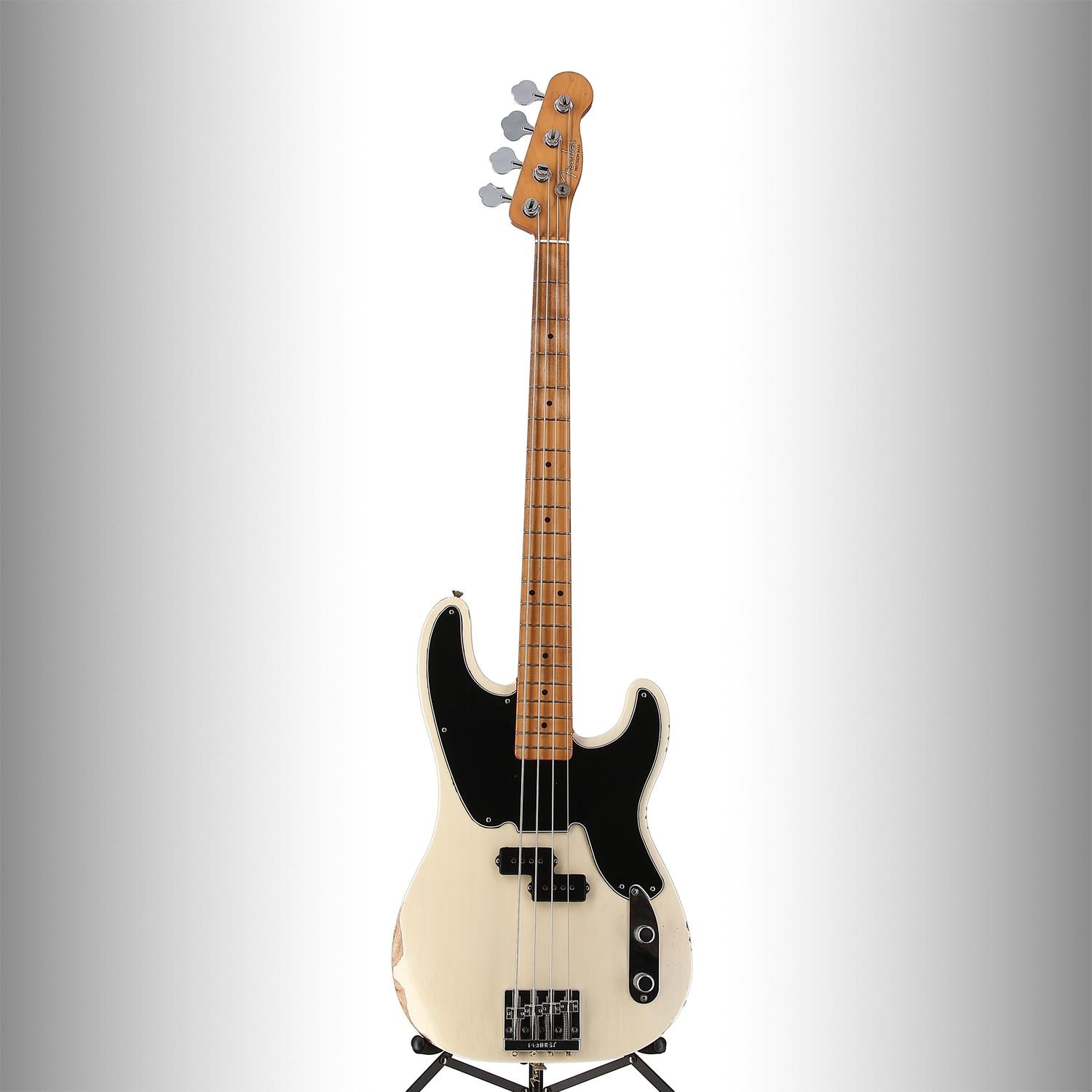 Fender Mike Dirnt Road Worn Precision Bass, Maple Fingerboard, White Blonde (RC4) (62950)