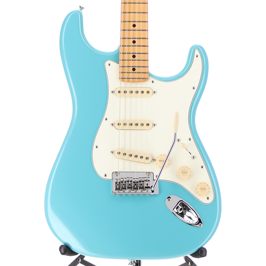 Fender Player II Stratocaster, Maple Fingerboard, Aquatone Blue (I6) (64440)