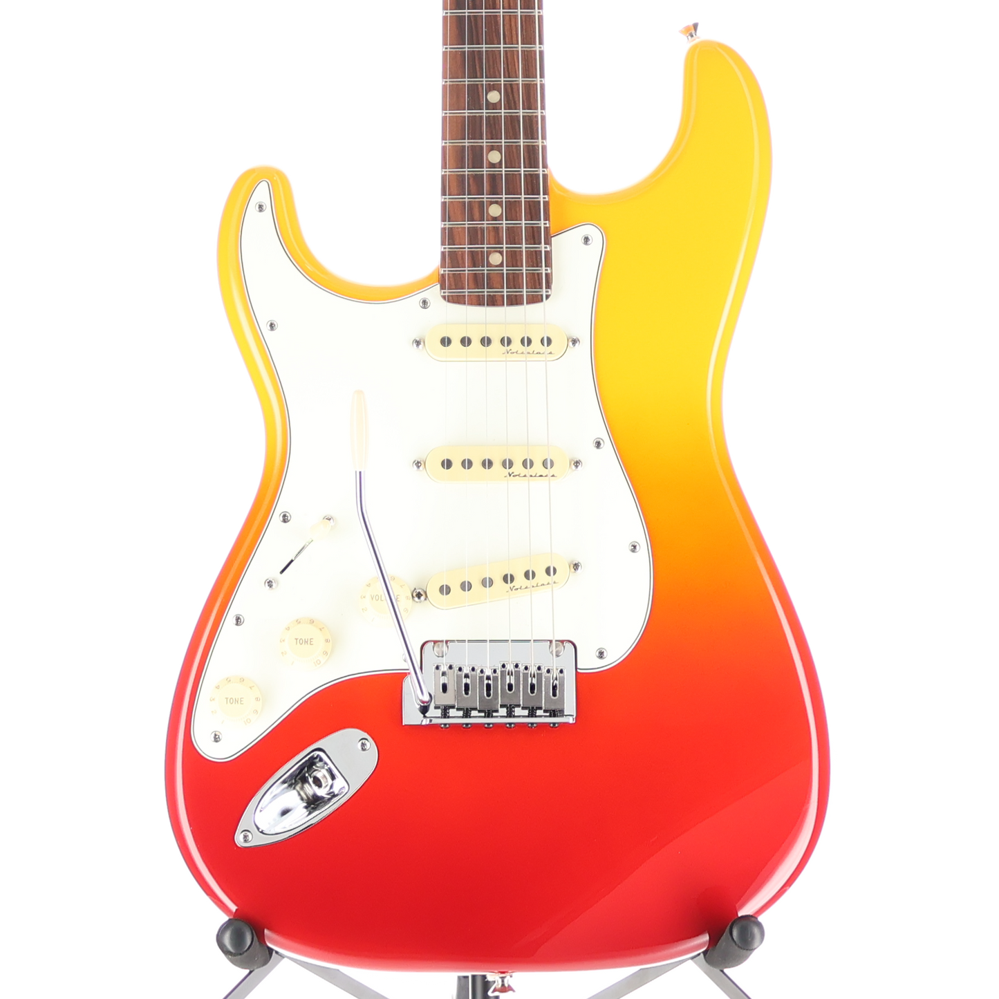 Fender Player Plus Stratocaster, Left-Hand, Pau Ferro Fingerboard, Tequila Sunrise (O6) (13710)