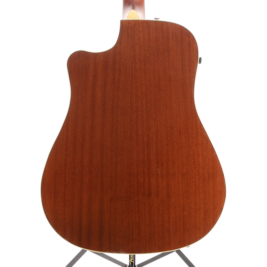 Fender Redondo Player, Walnut Fingerboard, Gold Pickguard, Natural (O2) (07949)