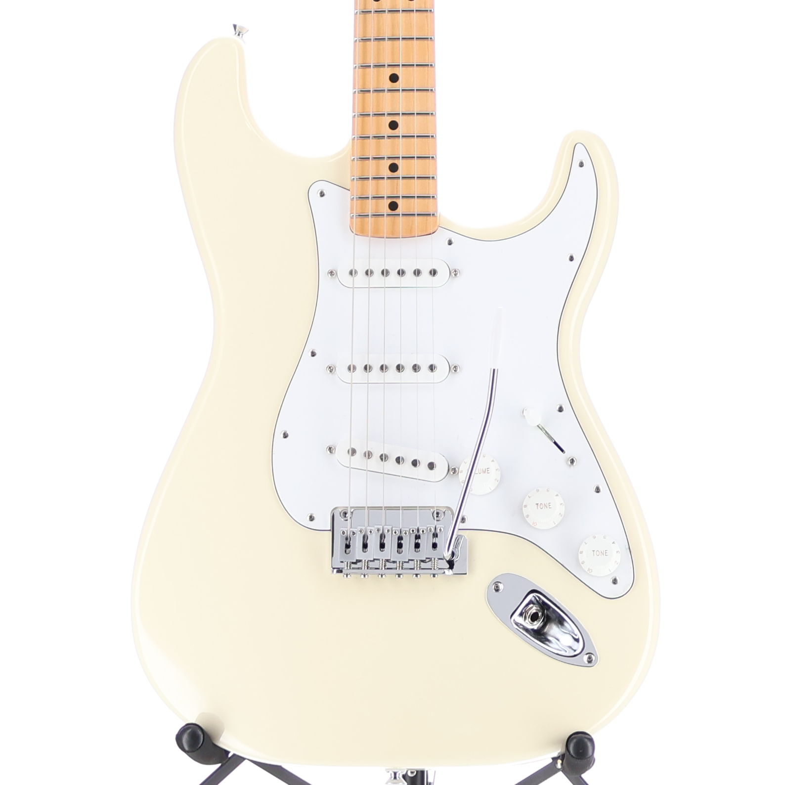 Fender Standard Stratocaster, Maple Fingerboard, White Pickguard, Olympic White (A5) (08356)