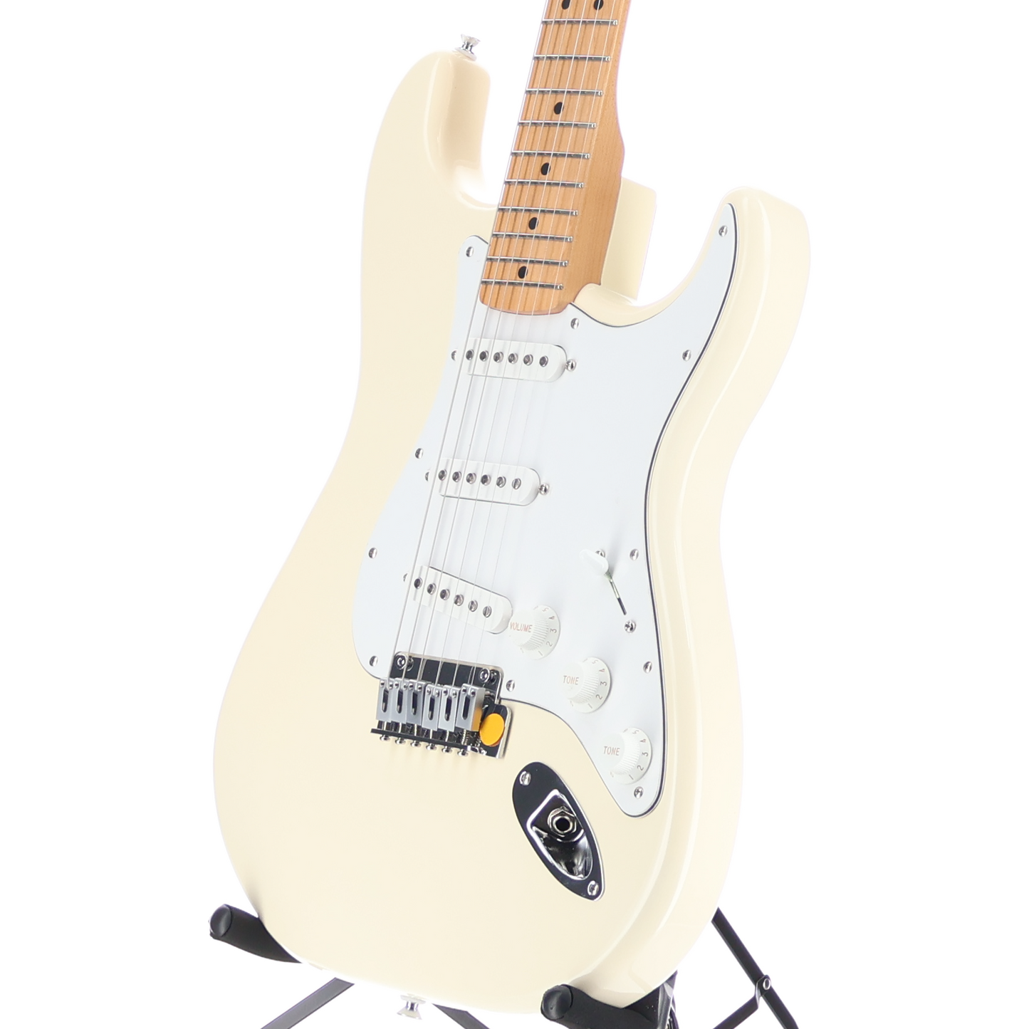 Fender Standard Stratocaster, Maple Fingerboard, White Pickguard, Olympic White (U5) (30392)