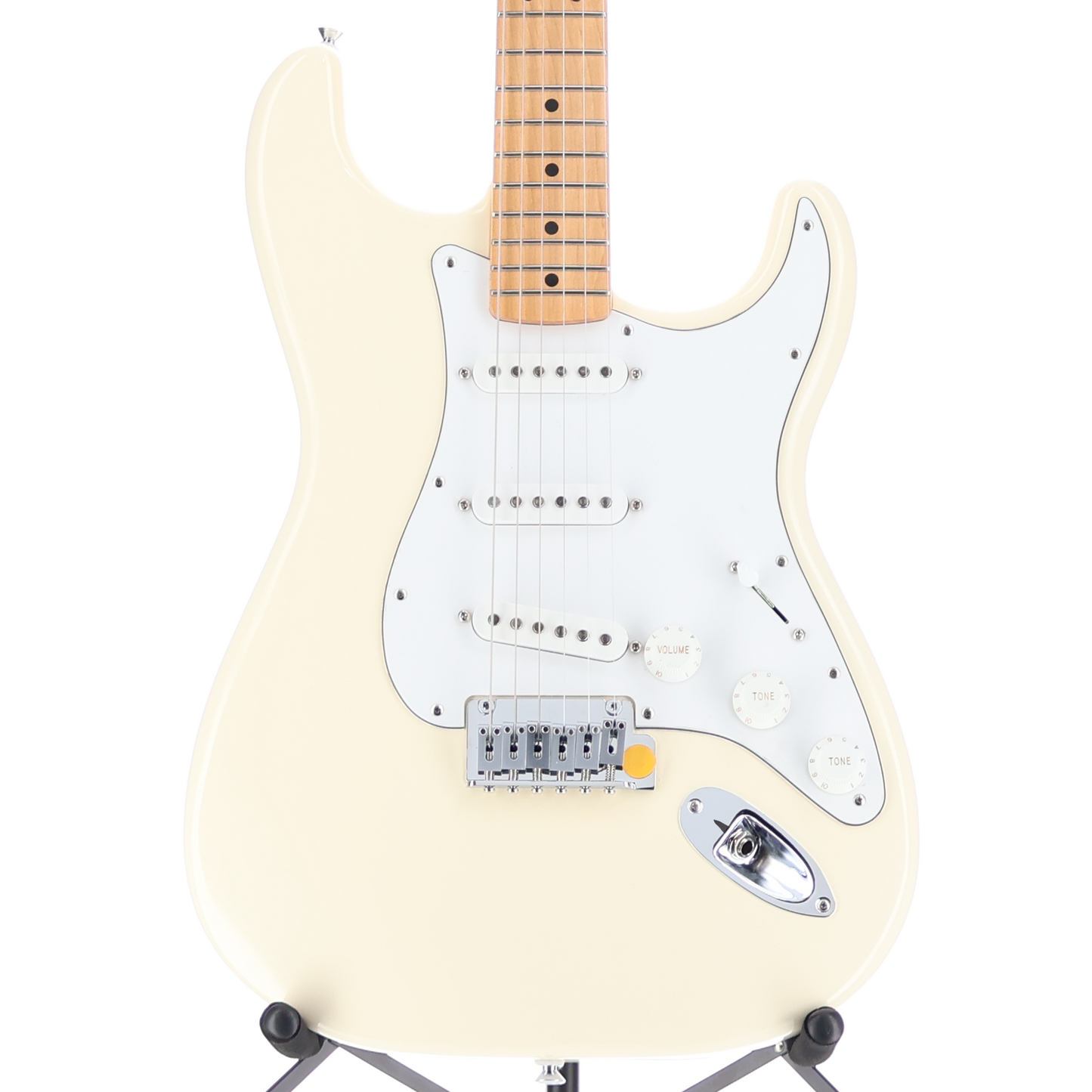 Fender Standard Stratocaster, Maple Fingerboard, White Pickguard, Olympic White (U5) (30392)