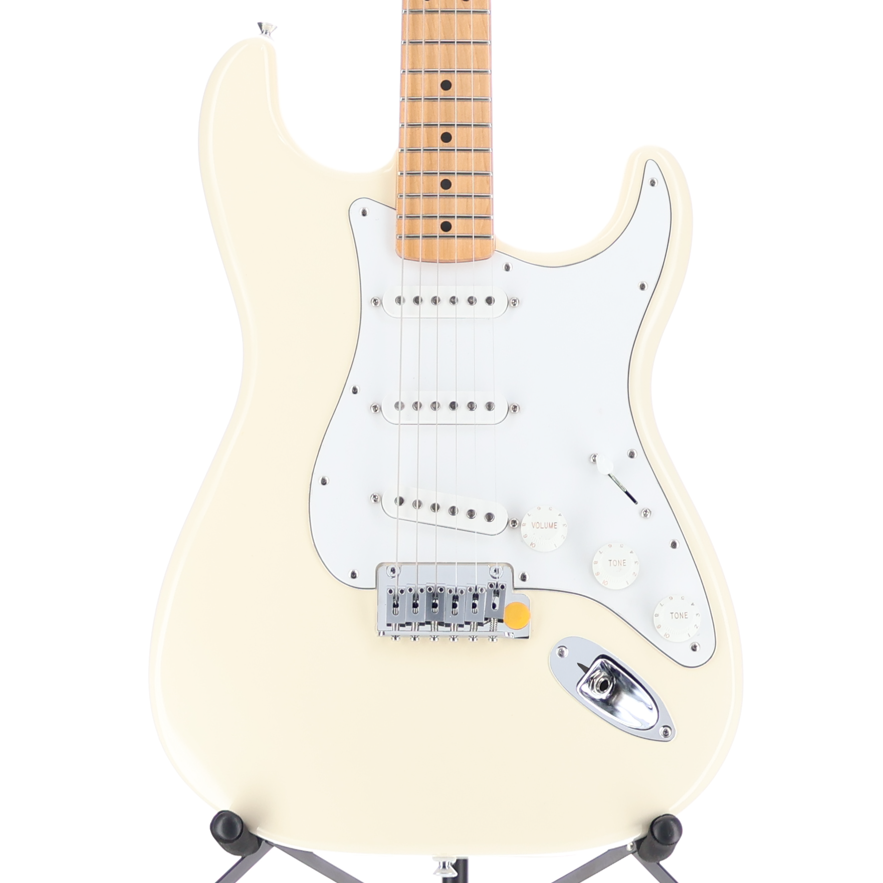 Fender Standard Stratocaster, Maple Fingerboard, White Pickguard, Olympic White (U5) (30392)