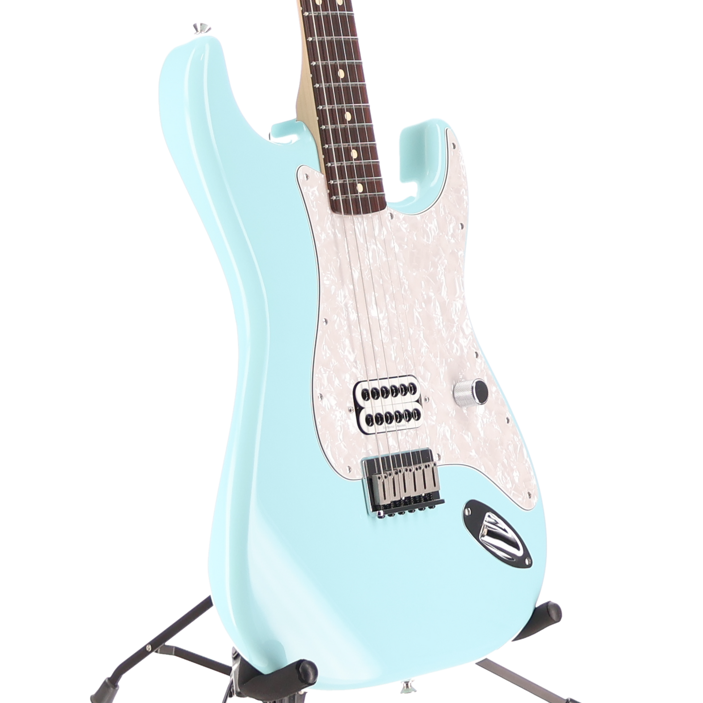 Fender Tom DeLonge Stratocaster, Rosewood Fingerboard, Daphne Blue (P) (43263)