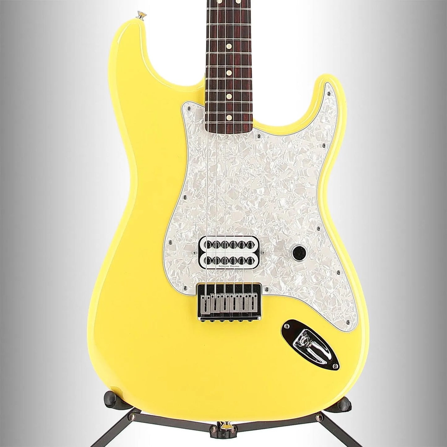 Fender Tom DeLonge Stratocaster, Rosewood Fingerboard, Graffiti Yellow (ED2) (45092)