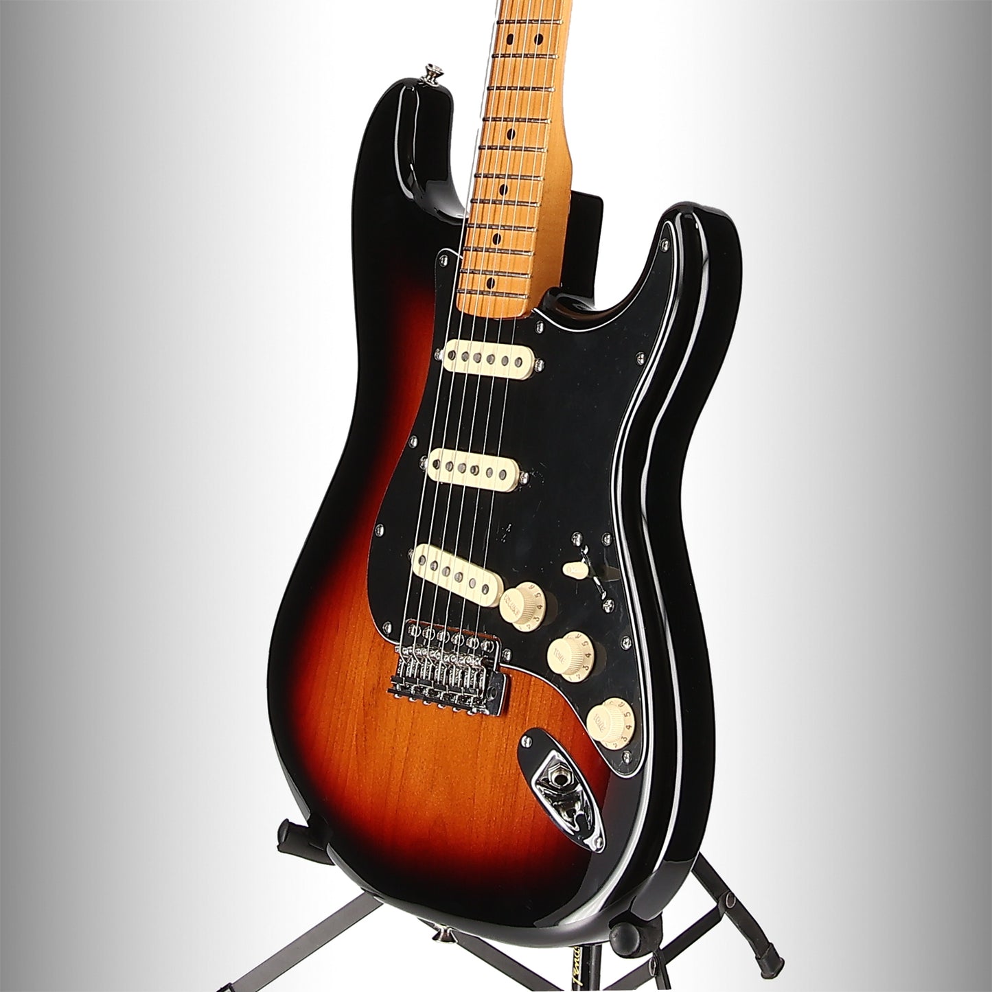Fender Vintera II '70s Stratocaster, Maple Fingerboard, 3-Color Sunburst (G5) (32609)