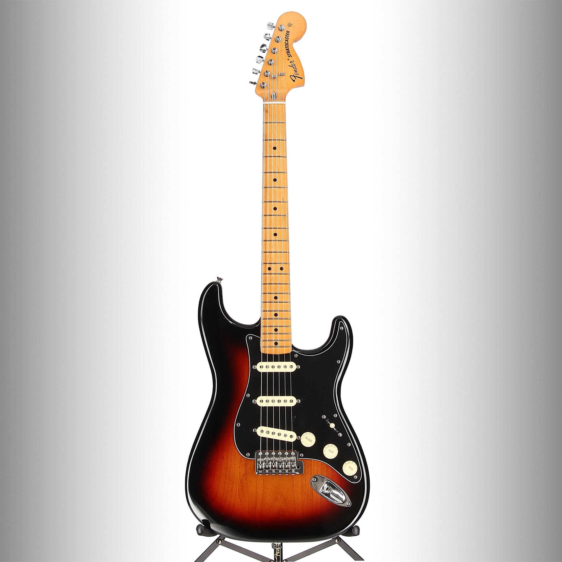 Fender Vintera II '70s Stratocaster, Maple Fingerboard, 3-Color Sunburst (G5) (32609)
