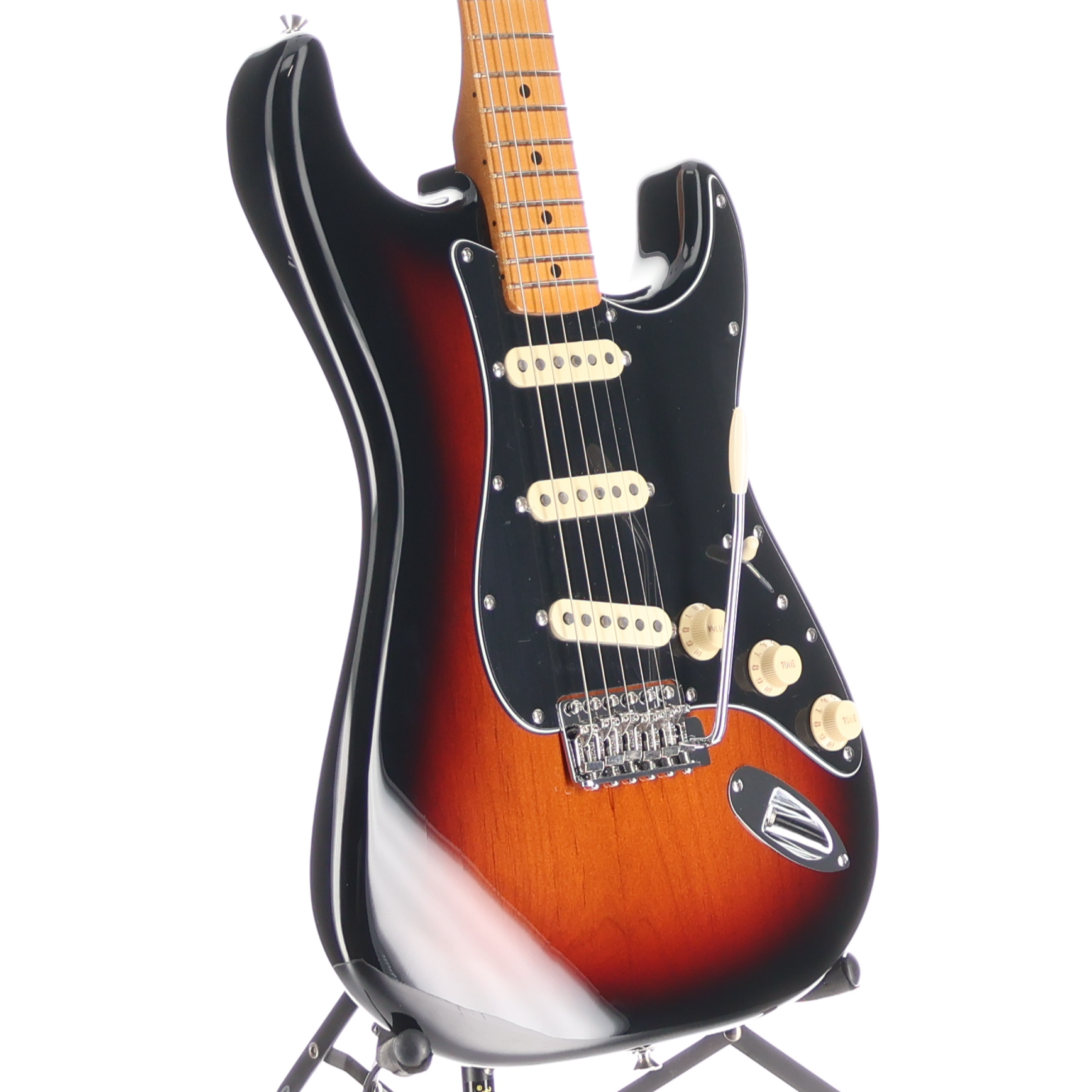 Fender Vintera II '70s Stratocaster, Maple Fingerboard, 3-Color Sunburst (W4) (10029)