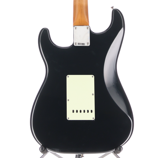 Fender Vintera® II Road Worn® '60s Stratocaster®, Maple Fingerboard, Black (89023)