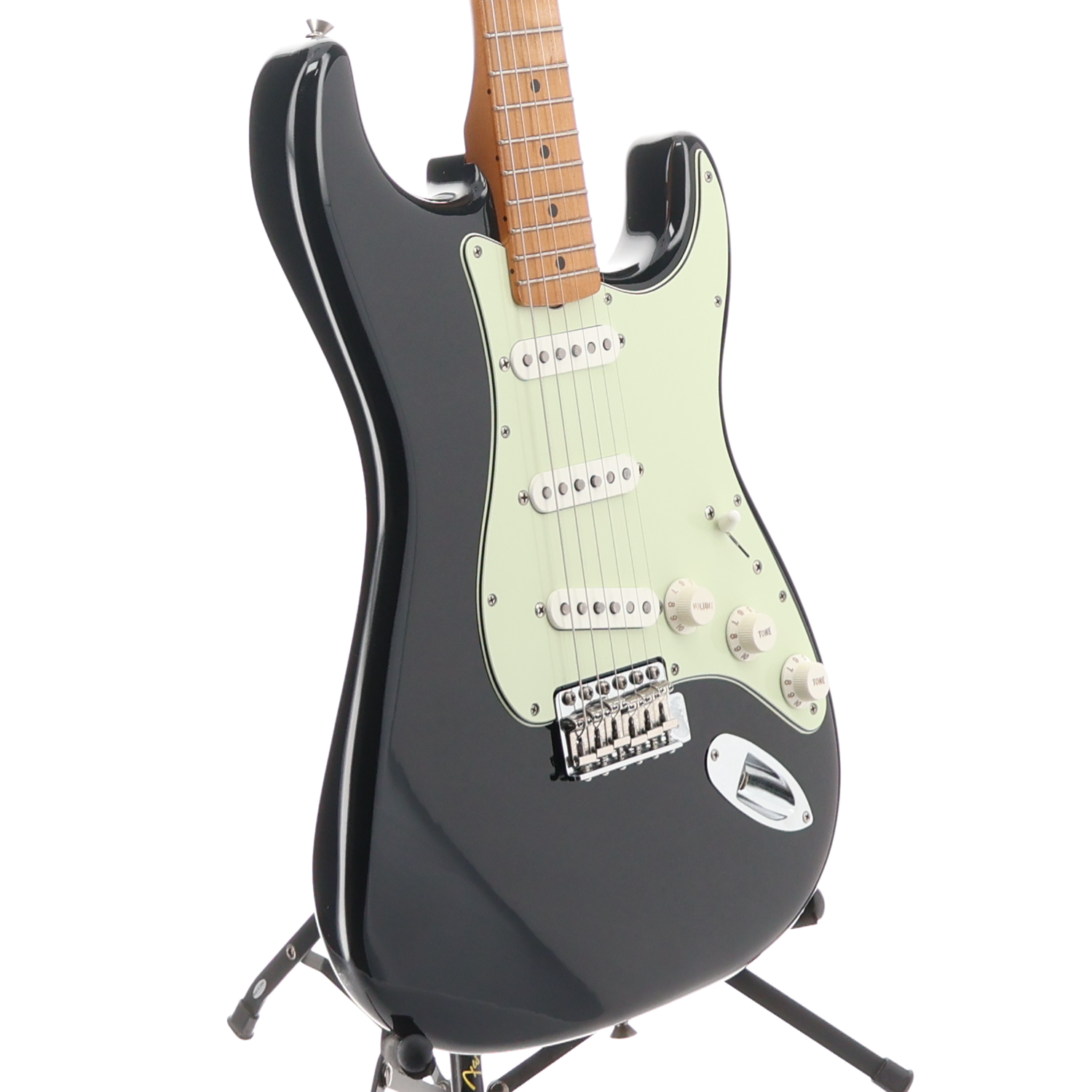 Fender Vintera® II Road Worn® '60s Stratocaster®, Maple Fingerboard, Black (B9) (94921)