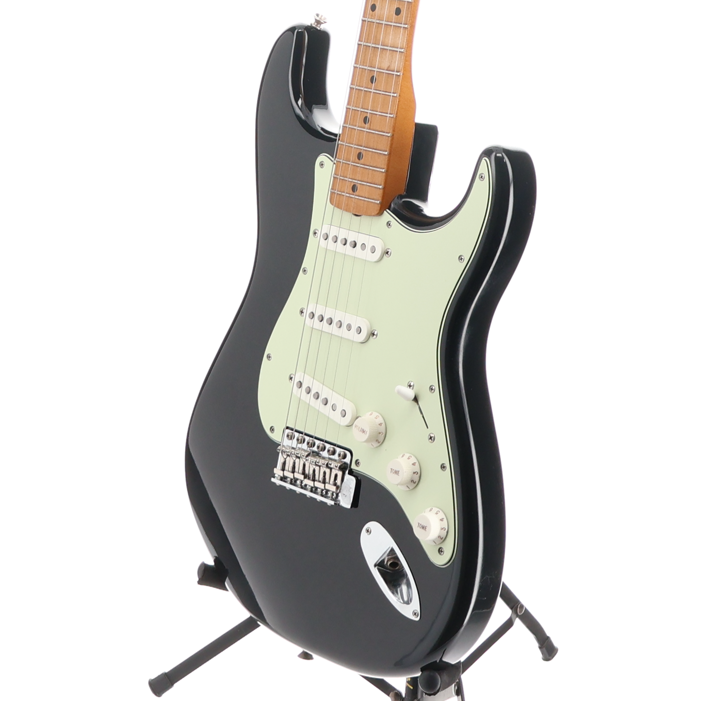 Fender Vintera® II Road Worn® '60s Stratocaster®, Maple Fingerboard, Black (B9) (94921)