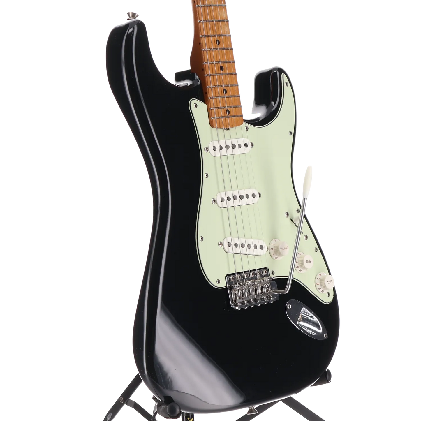 Fender Vintera® II Road Worn® '60s Stratocaster®, Maple Fingerboard, Black (H5) (67105)