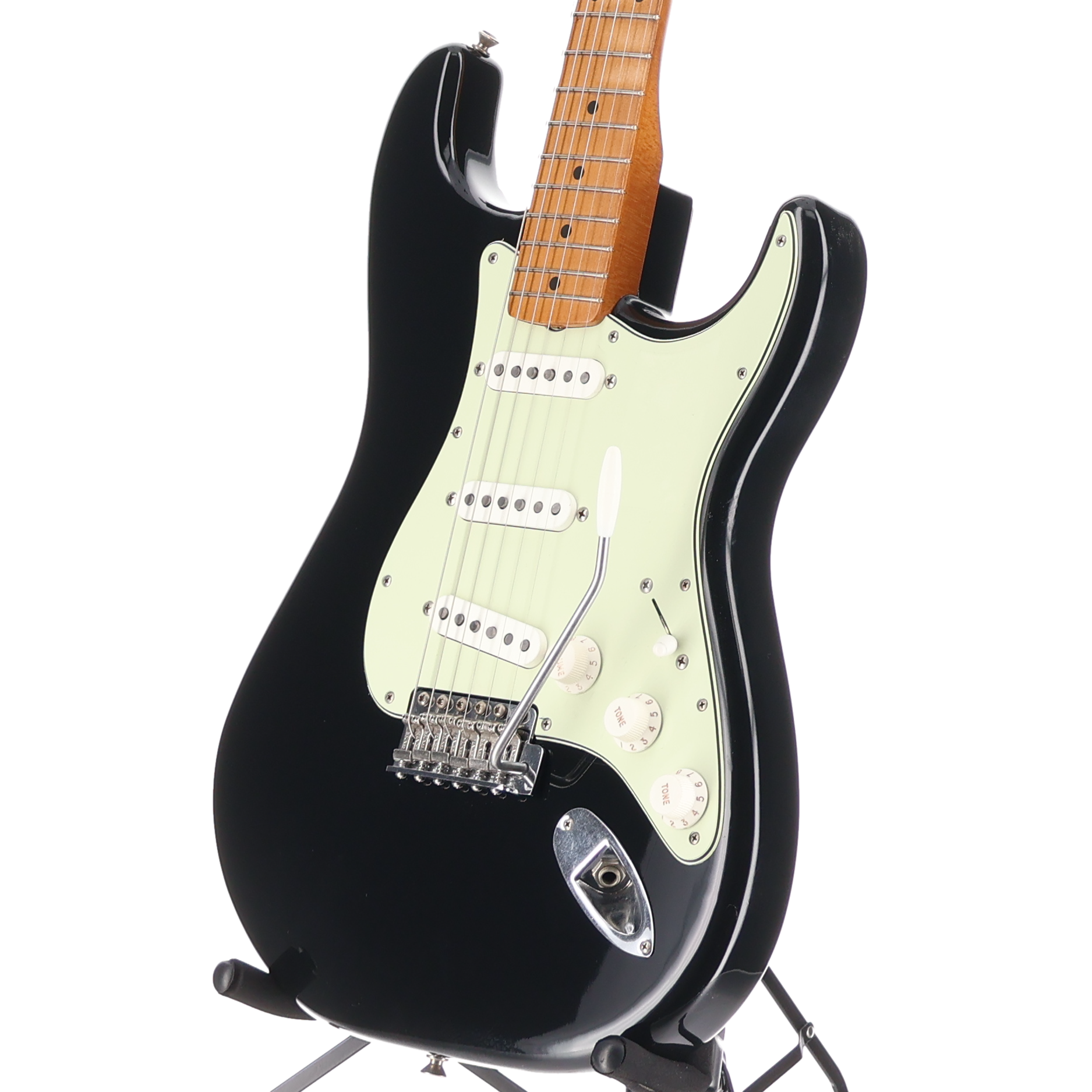 Fender Vintera® II Road Worn® '60s Stratocaster® Maple Fingerboard Black (N2) (89399)
