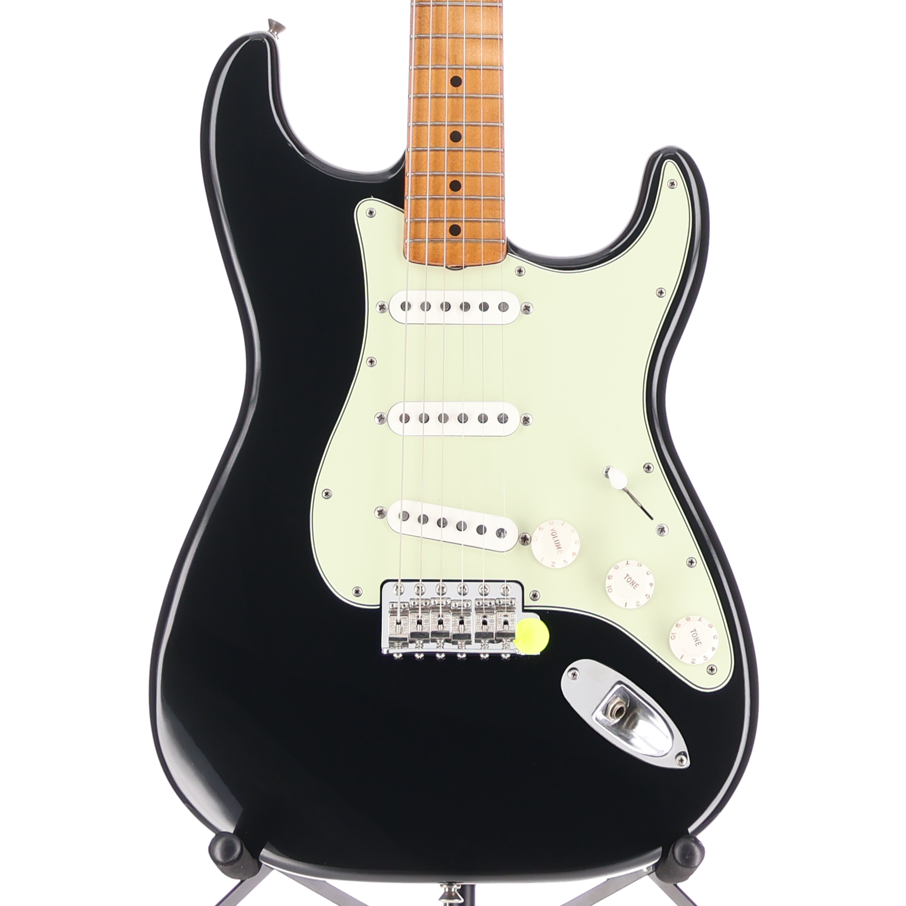 Fender Vintera II Road Worn '60s Stratocaster, Maple Fingerboard, Black (RP) (82306)