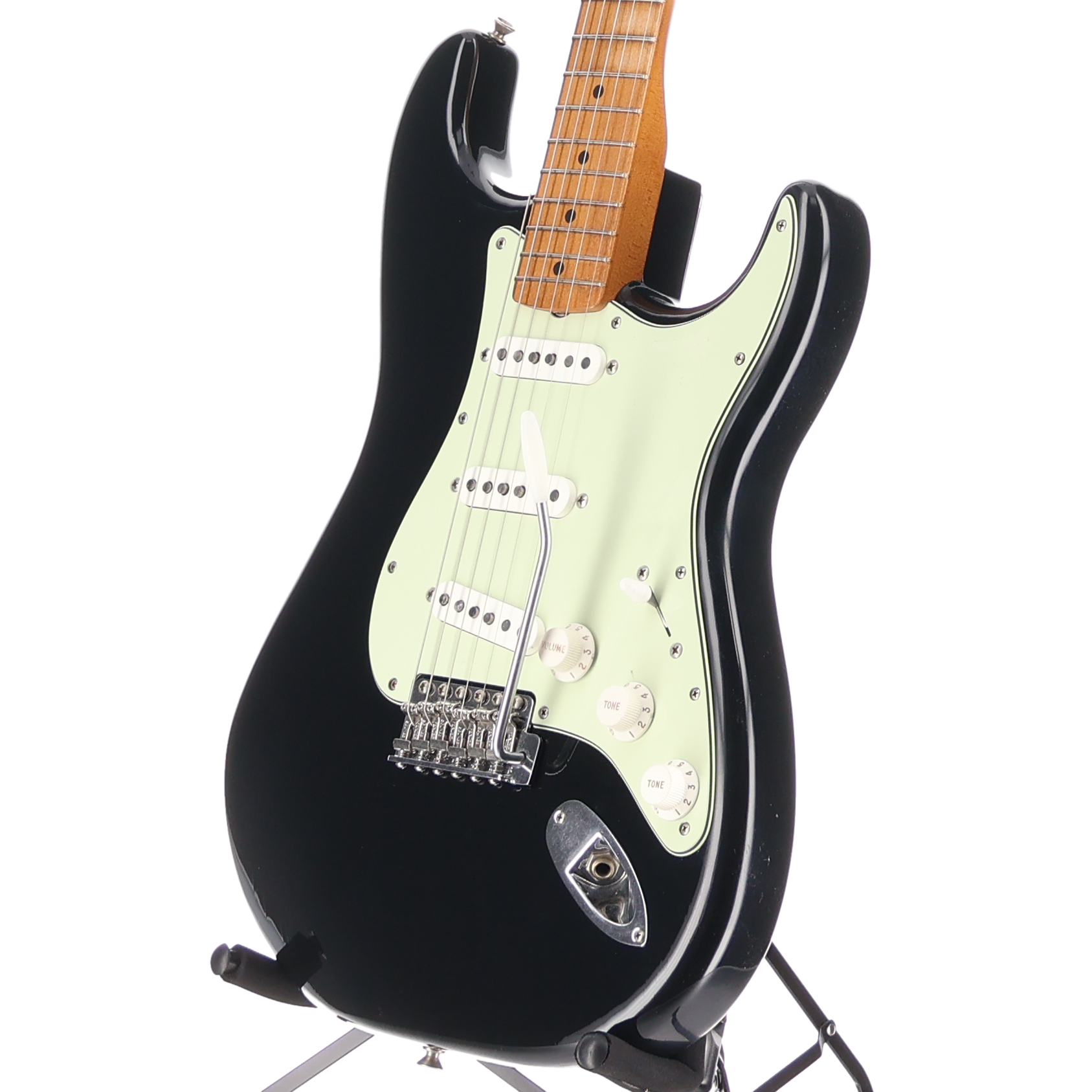 Fender Vintera® II Road Worn® '60s Stratocaster® Maple Fingerboard Black (S8) (95164)
