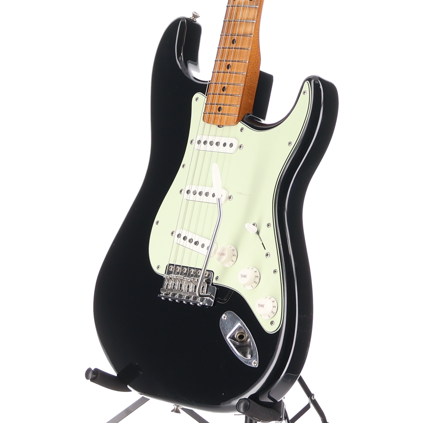 Fender Vintera® II Road Worn® '60s Stratocaster®, Maple Fingerboard, Black (V4) (89028)