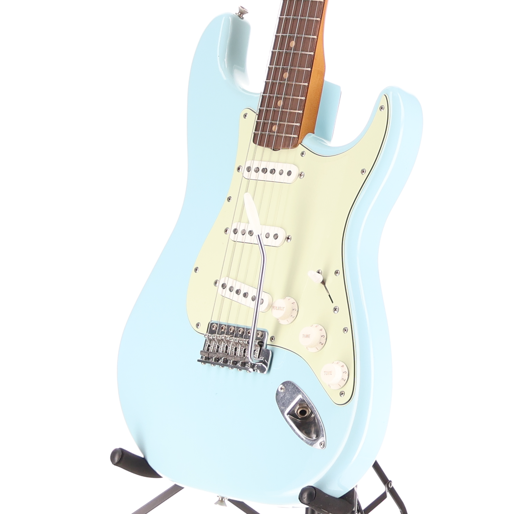 Fender Vintera® II Road Worn® '60s Stratocaster®, Rosewood Fingerboard, Sonic Blue (W1) (14202)