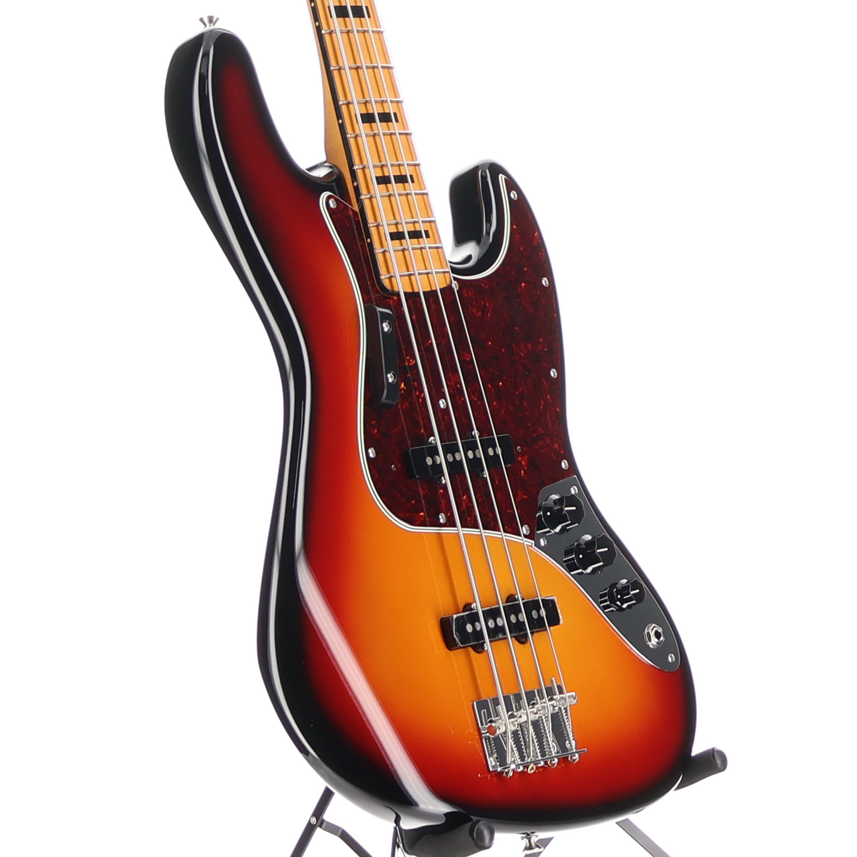 Fender Vintera® III Early '70s Jazz Bass®, Maple Fingerboard, 3-Color Sunburst (F10) (40666)