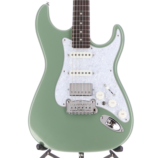 G&L The G&L Fullerton Deluxe Legacy HB HSS Electric Guitar in Matcha Green (06103)
